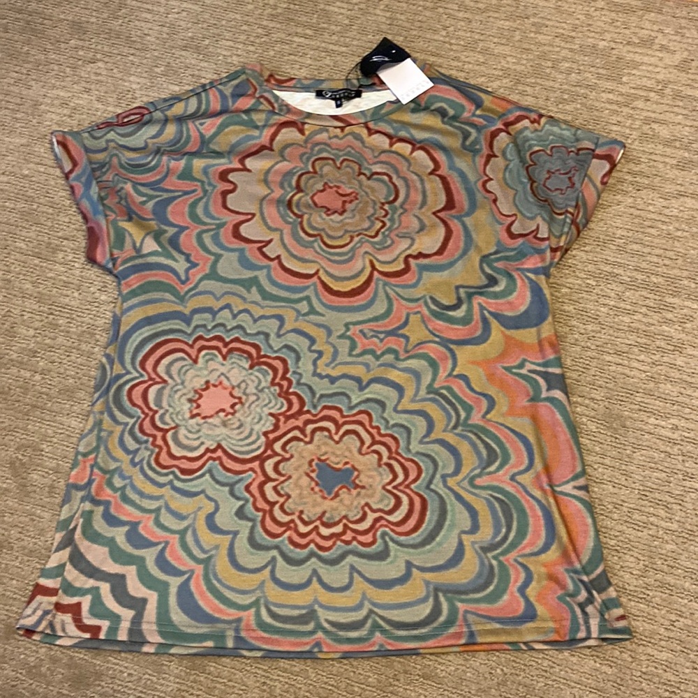 NWT boutique psychedelic print top